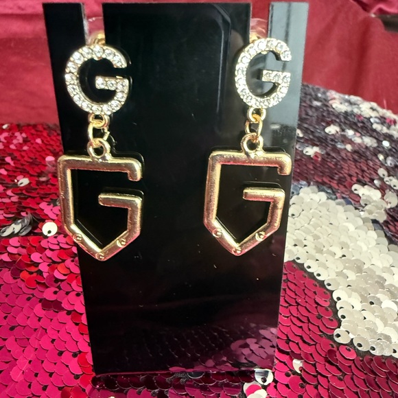 16k gold plated pretty rhinestone earrings - Picture 4 of 5